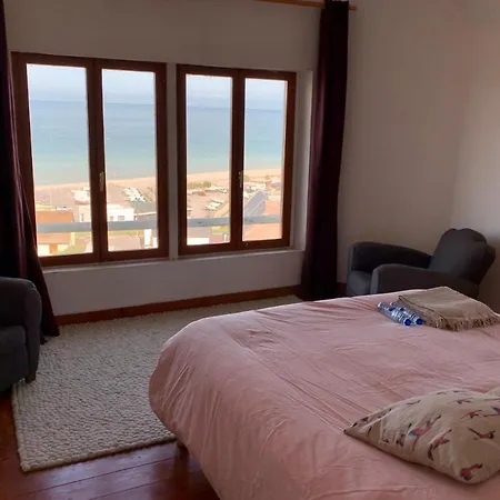 L'eglantine Bord De Villa